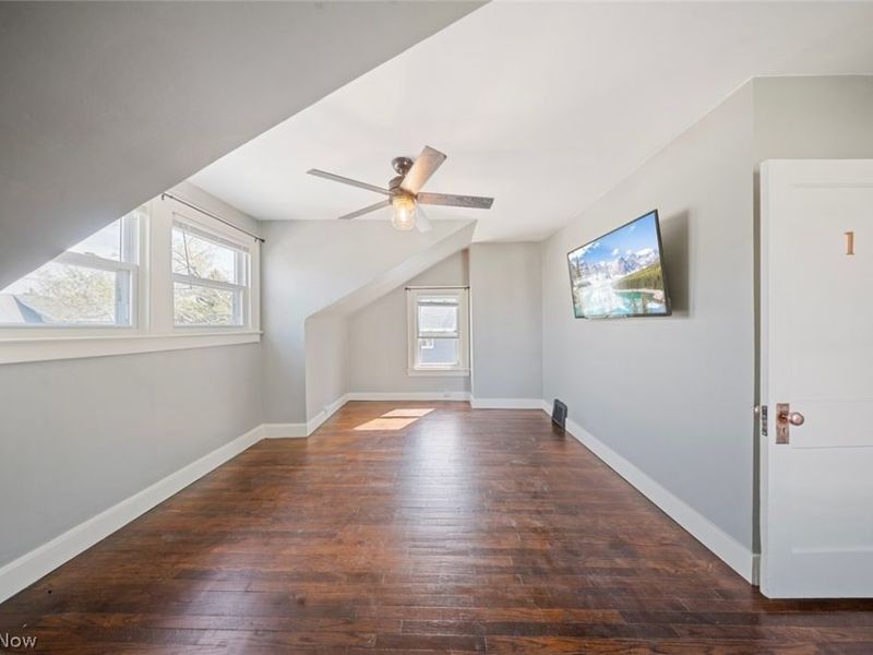 4011 Behrwald Avenue , Cleveland, OH 44109 Photo 26