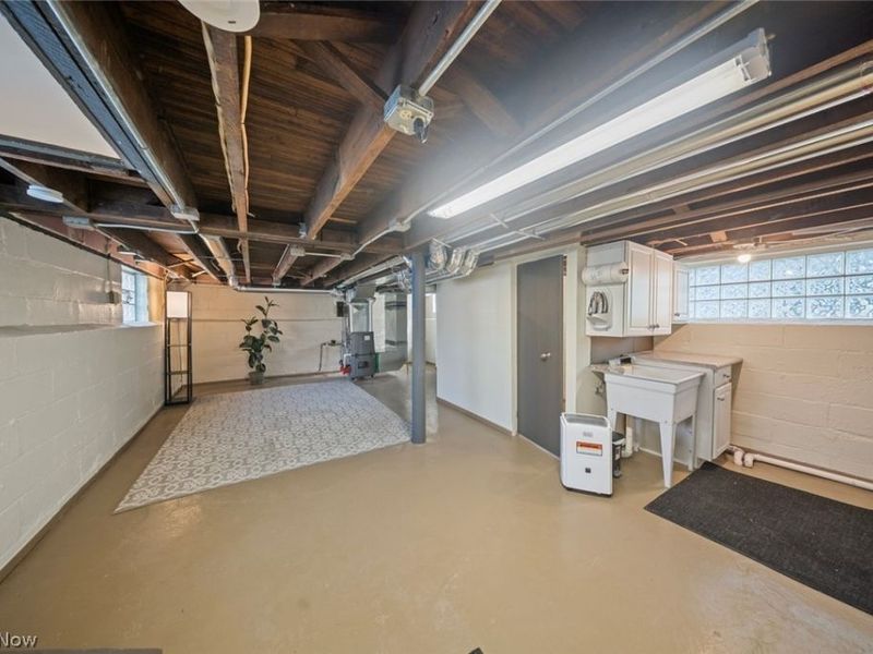 4011 Behrwald Avenue , Cleveland, OH 44109 Photo 32