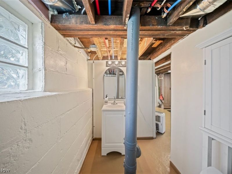 4011 Behrwald Avenue , Cleveland, OH 44109 Photo 36