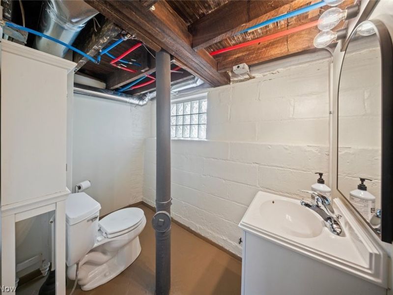 4011 Behrwald Avenue , Cleveland, OH 44109 Photo 37