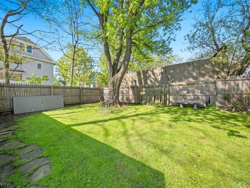 4011 Behrwald Avenue , Cleveland, OH 44109 Photo 47