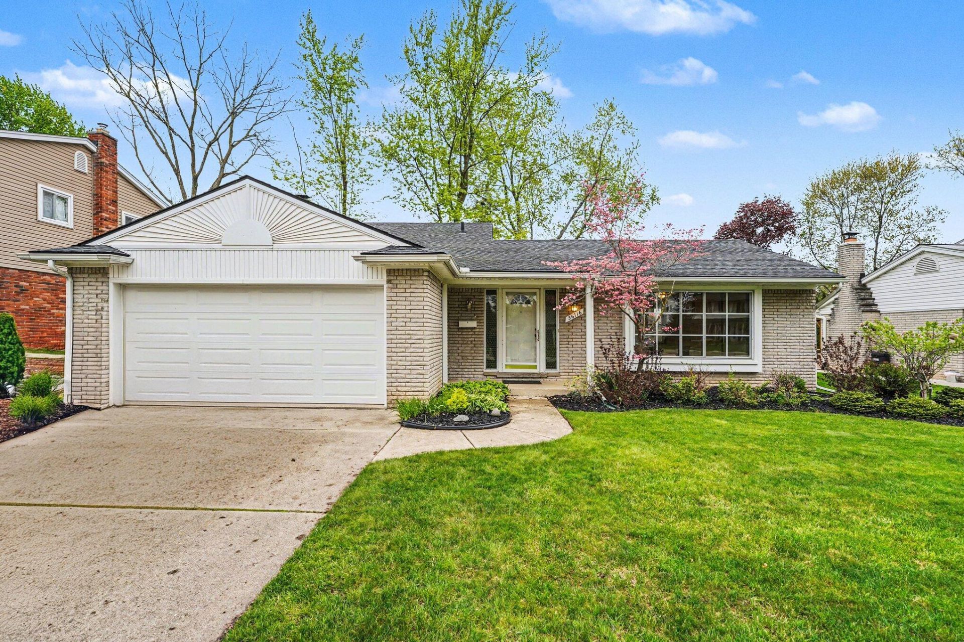 36716 Rayburn, Livonia, MI 48154 Main Photo