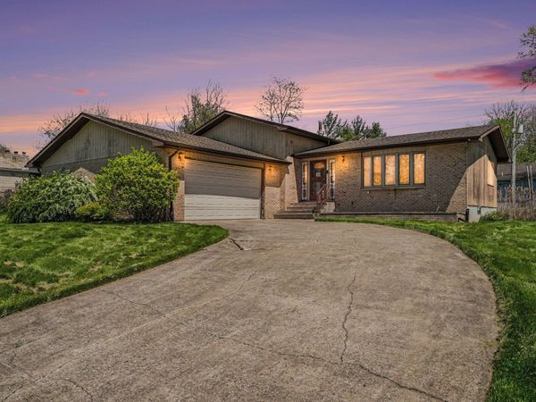 2423 Marshall Place , Gary, IN 46404