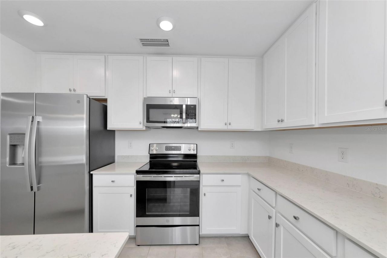 18008 Gawthrop Drive, Unit 101, Lakewood Ranch, FL 34211 Photo