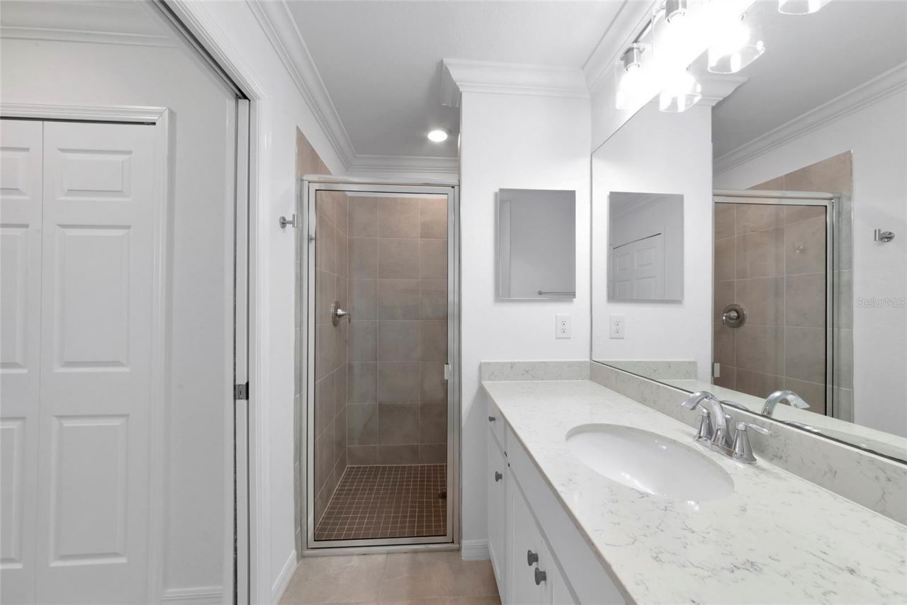18008 Gawthrop Drive, Unit 101, Lakewood Ranch, FL 34211 Photo