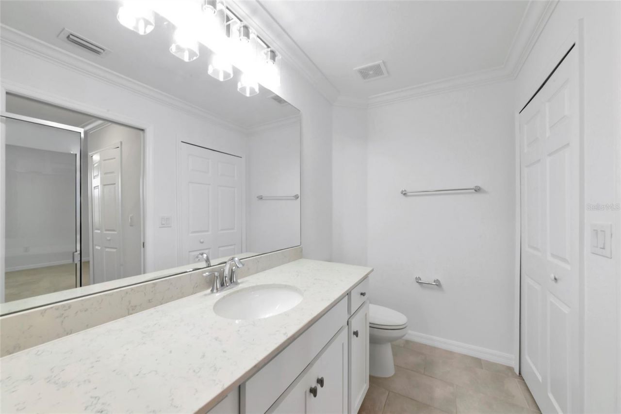 18008 Gawthrop Drive, Unit 101, Lakewood Ranch, FL 34211 Photo