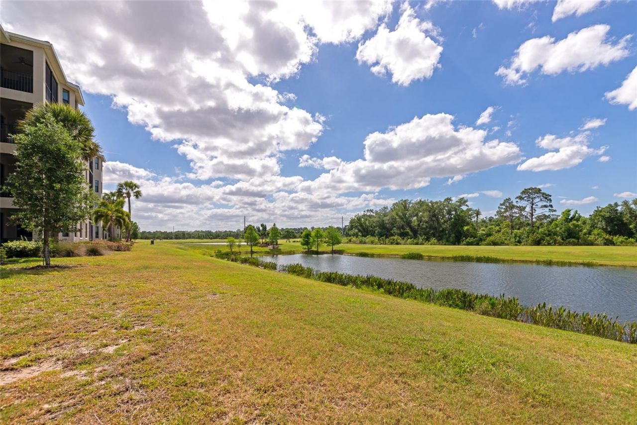 18008 Gawthrop Drive, Unit 101, Lakewood Ranch, FL 34211 Photo
