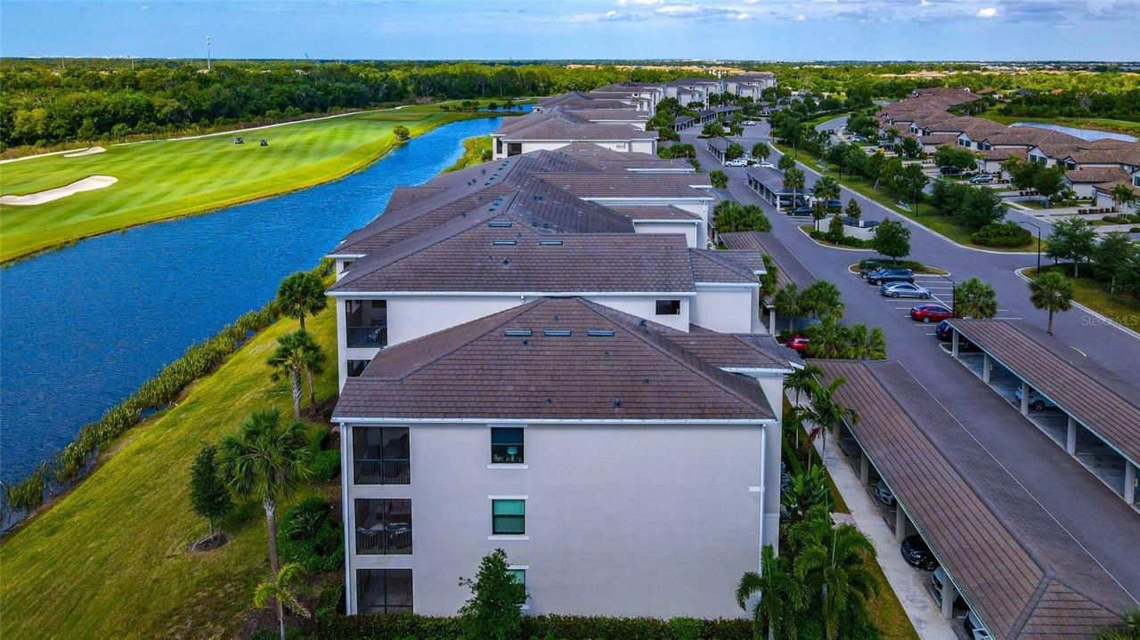 18008 Gawthrop Drive, Unit 101, Lakewood Ranch, FL 34211 Photo