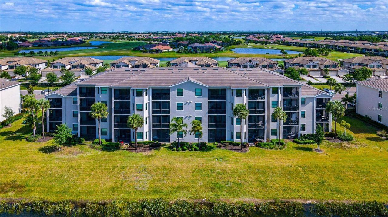 18008 Gawthrop Drive, Unit 101, Lakewood Ranch, FL 34211 Photo