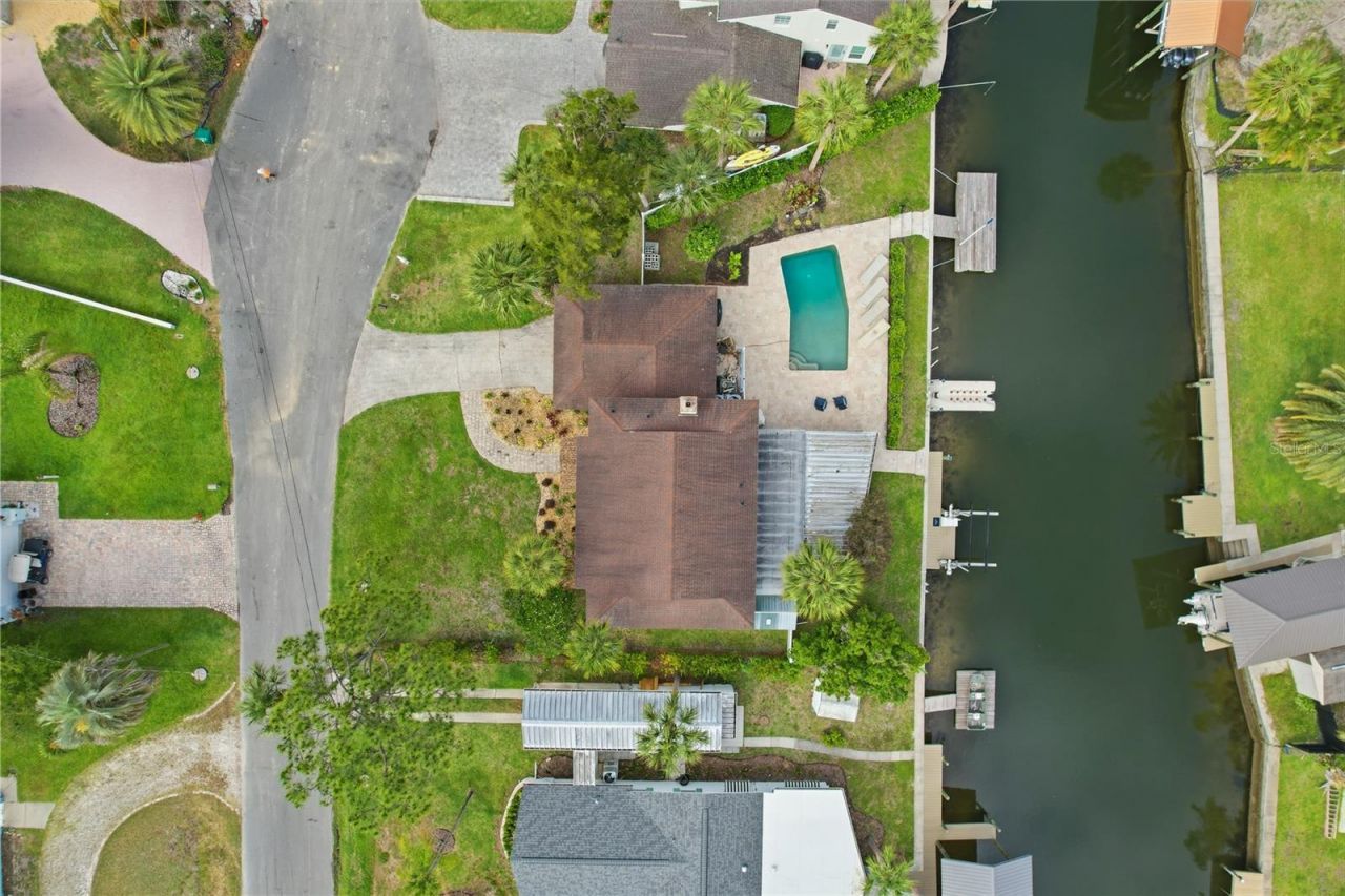 9235 W Harbor Isle Court, Crystal River, FL 34429 Photo