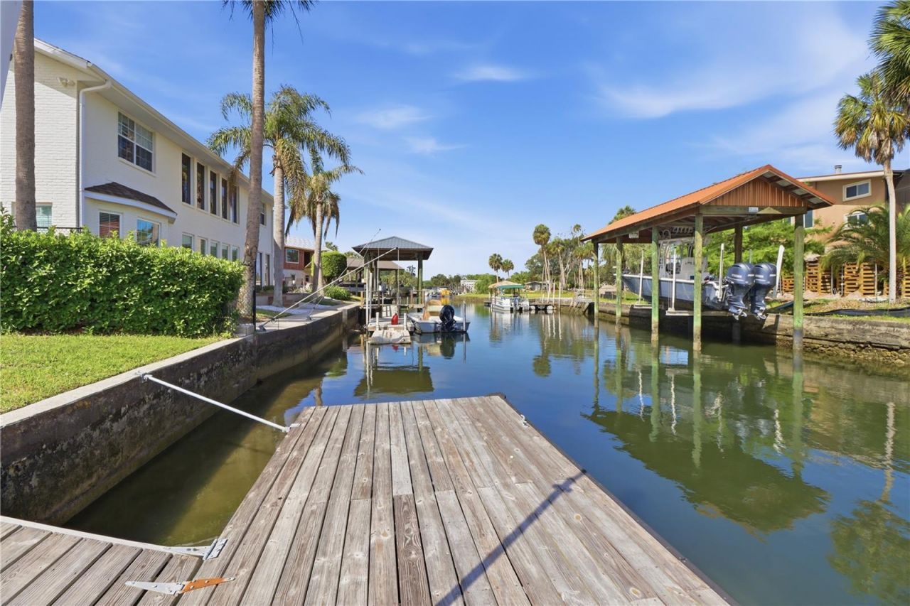 9235 W Harbor Isle Court, Crystal River, FL 34429 Photo