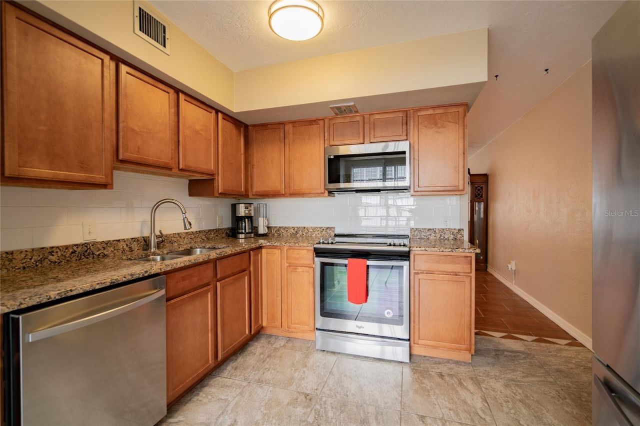 4150 55th Street N, Unit 1116, Kenneth City, FL 33709 Photo