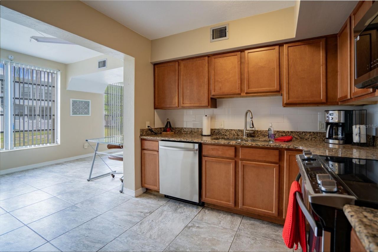 4150 55th Street N, Unit 1116, Kenneth City, FL 33709 Photo