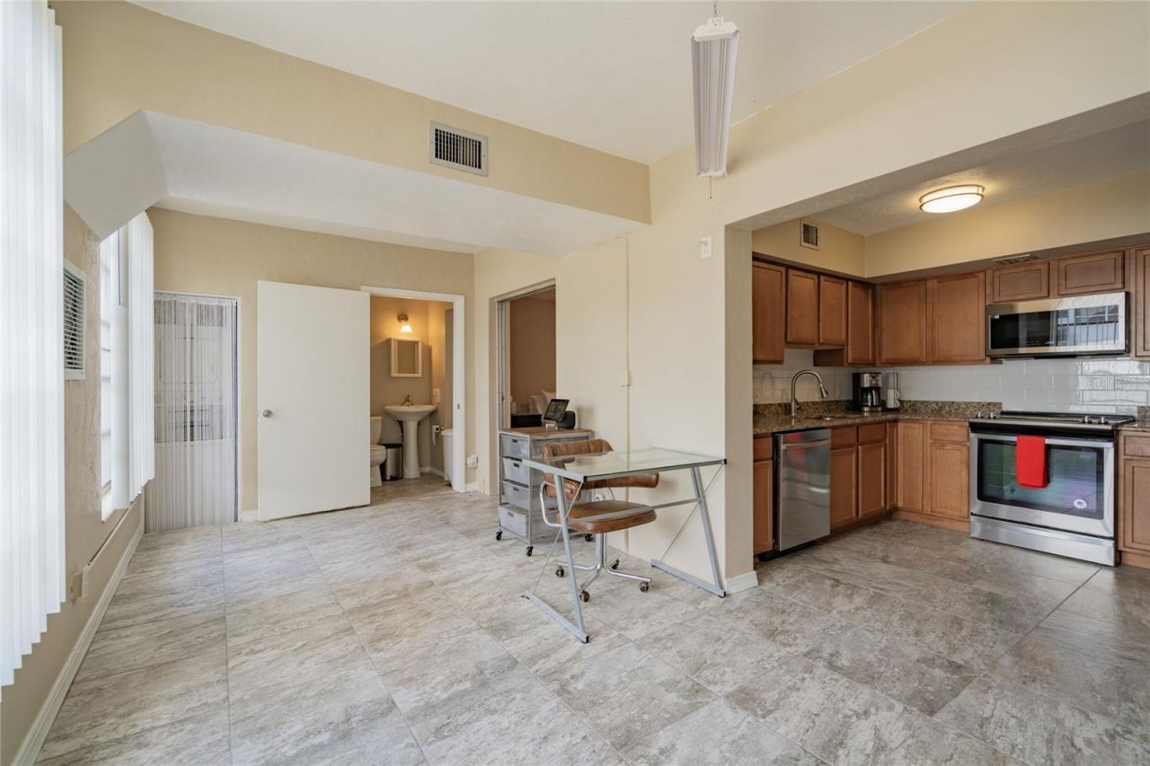 4150 55th Street N, Unit 1116, Kenneth City, FL 33709 Photo