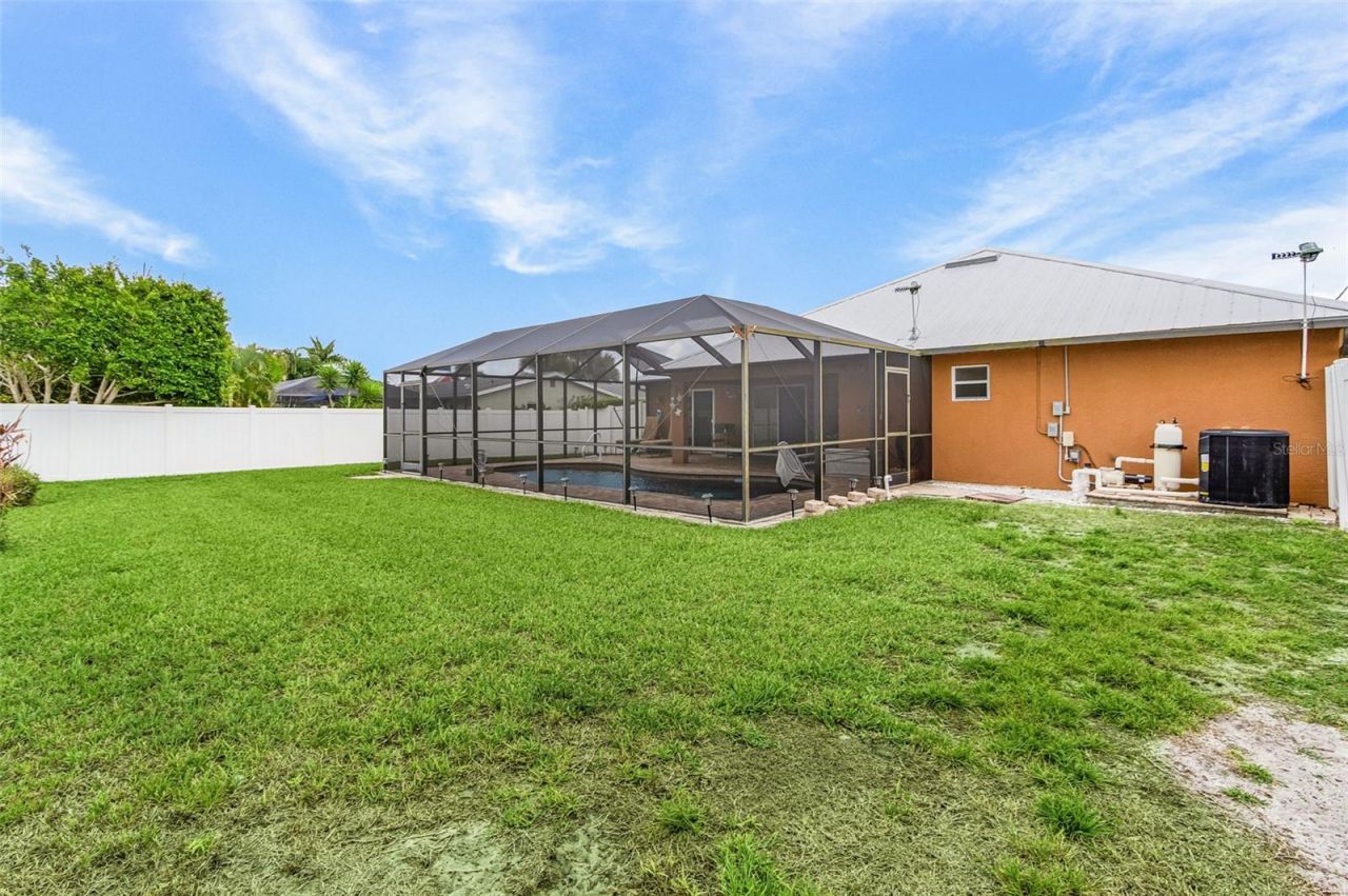 1215 SE 27th Street, Cape Coral, FL 33904 Photo