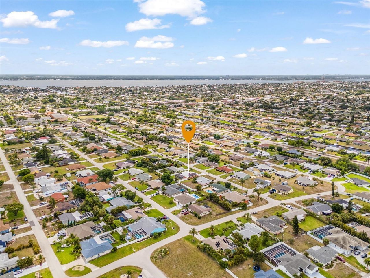1215 SE 27th Street, Cape Coral, FL 33904 Photo
