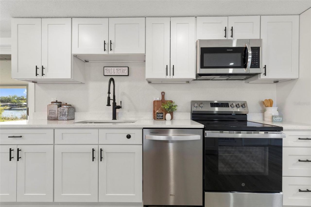 10200 Amadeus Drive , Port Richey, FL 34668 Photo