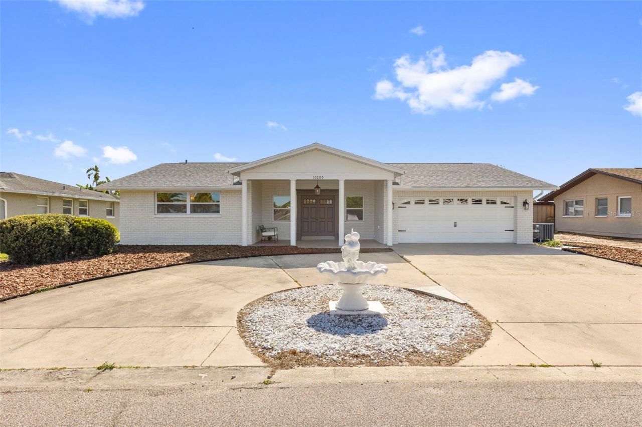 10200 Amadeus Drive, Port Richey, FL 34668 Photo