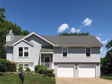 920 NE 108th Street, Kansas City, MO 64155
