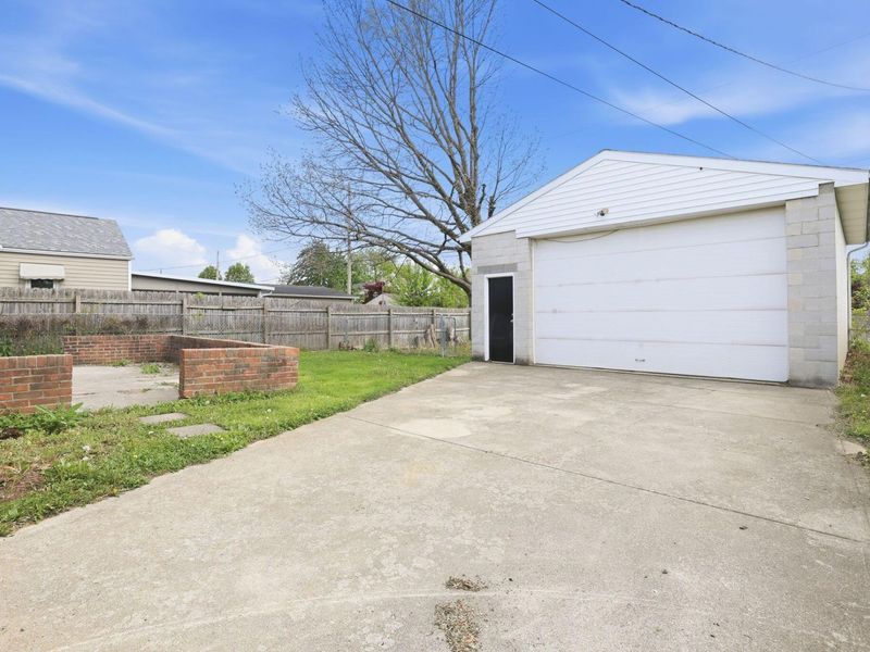 182 S Sylvan Avenue , Columbus, OH 43204 Photo 2