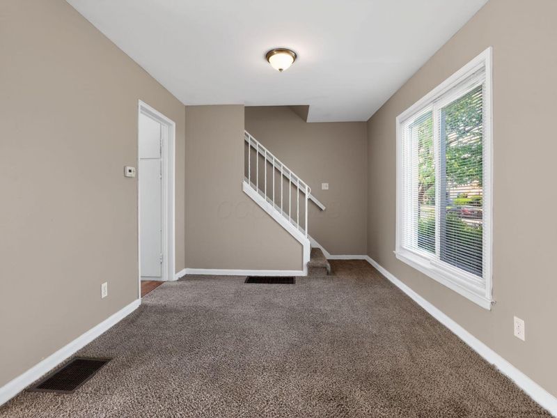 182 S Sylvan Avenue , Columbus, OH 43204 Photo 9