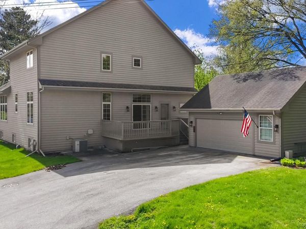 1451 Main STREET, Delafield, WI 53018