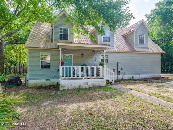 9266 N Pine Drive, Pass Christian, MS 39571