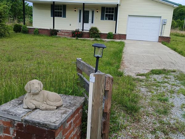 110 Dr Ibrahim Ln, Summertown, TN 38483