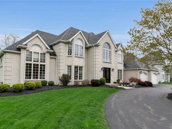 200 Halston Parkway , East Amherst, NY 14051