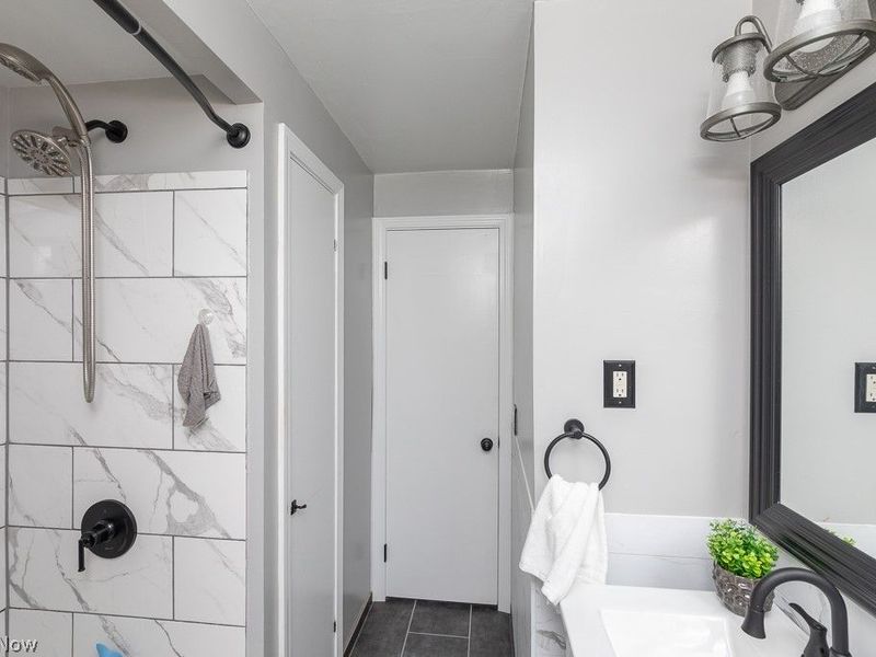 3724 E Wallings Road , Broadview Heights, OH 44147 Photo 10