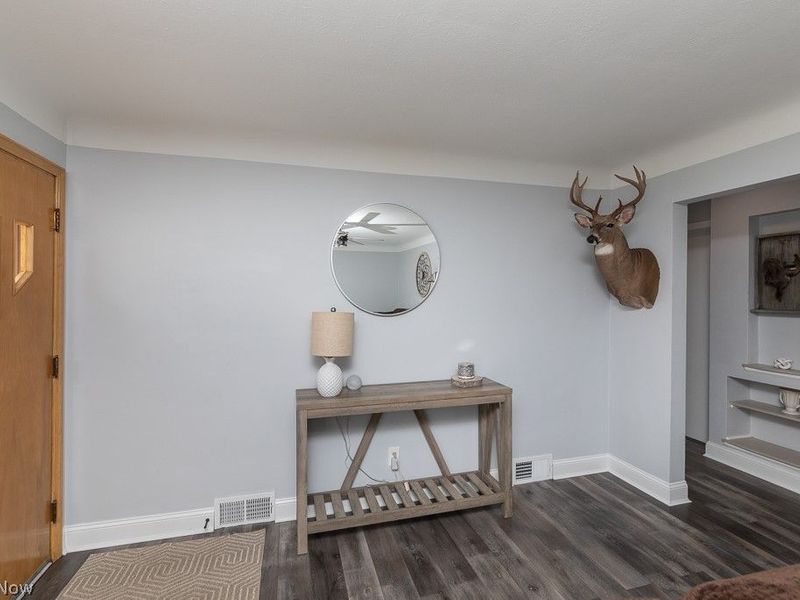 3724 E Wallings Road , Broadview Heights, OH 44147 Photo 2