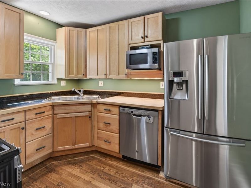 20426 Almar Drive , Shaker Heights, OH 44122 Photo 10