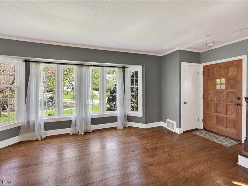 20426 Almar Drive , Shaker Heights, OH 44122 Photo 3