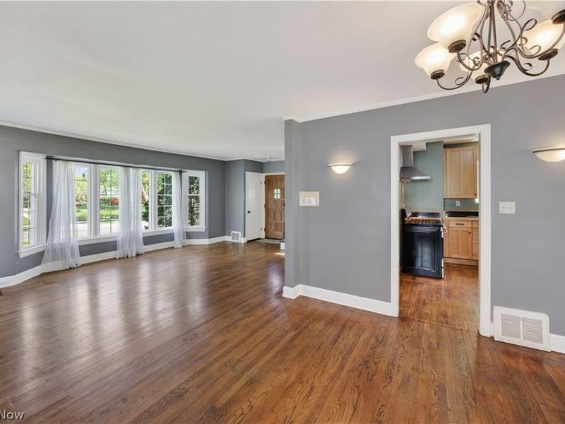 20426 Almar Drive , Shaker Heights, OH 44122 Photo 7