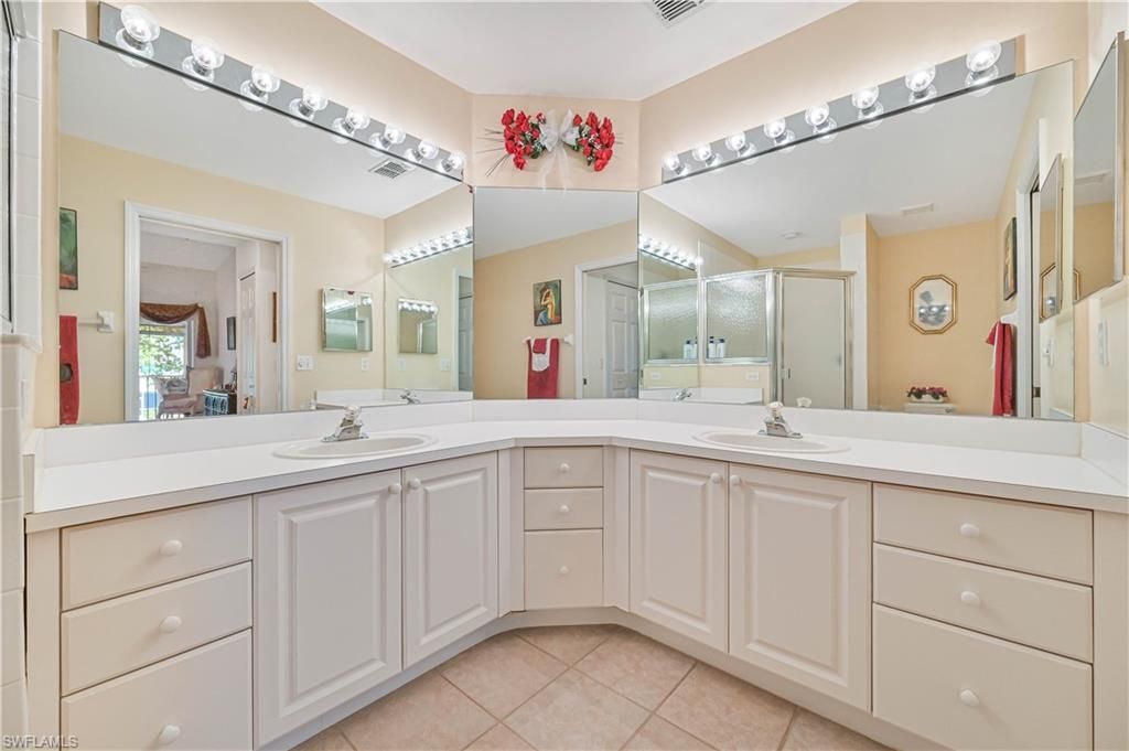 15070 Lakeside View Dr, Unit 1202, Fort Myers, FL 33919 Photo