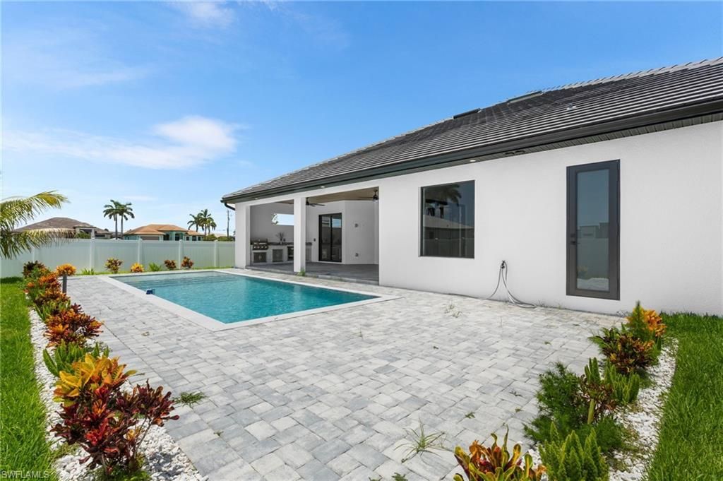 10 SW 33rd Ave, Cape Coral, FL 33991 Photo