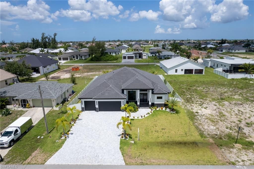 10 SW 33rd Ave, Cape Coral, FL 33991 Photo
