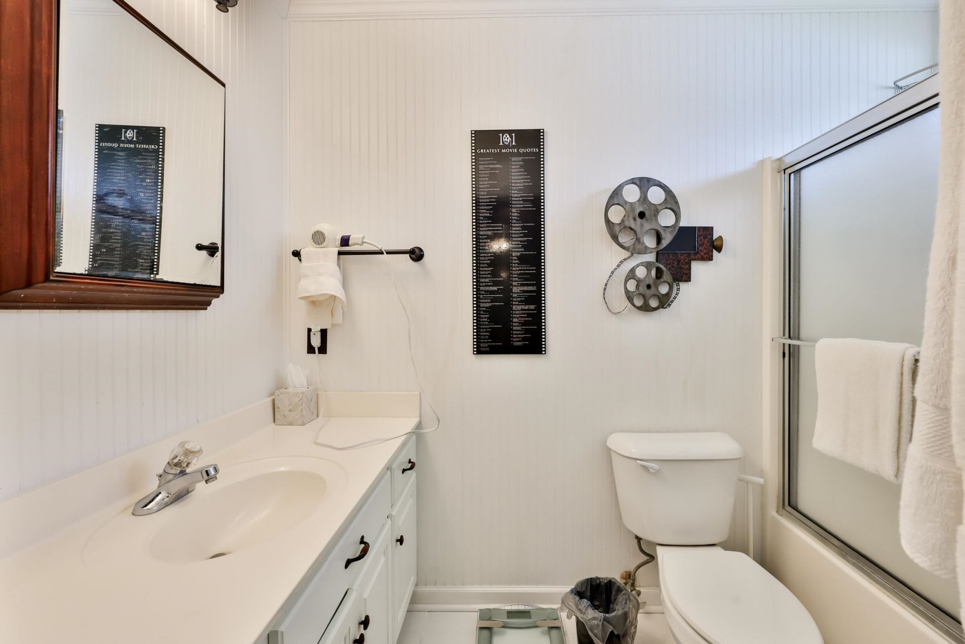 893 Castlewood Dr.  Photo 14