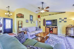 893 Castlewood Dr.  photo 4