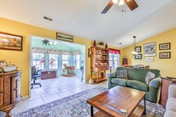 893 Castlewood Dr.  photo 4
