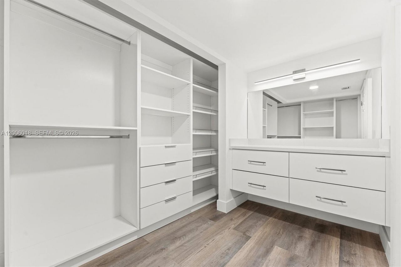 16171 Blatt Blvd, Unit 401, Weston, FL 33326 Photo