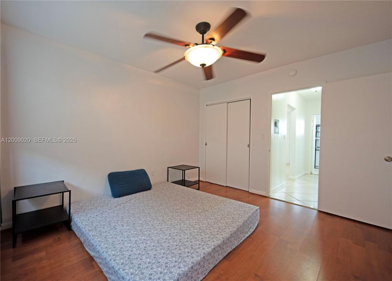 2250 Bay Dr , Unit 4, Miami Beach, FL 33141 Photo