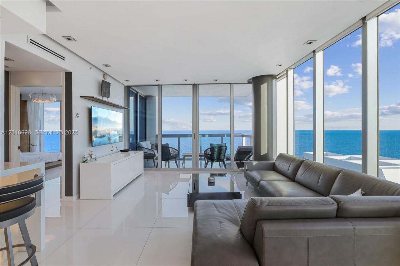 6899 Collins Ave, Unit 2208, Miami Beach, FL 33141 Photo