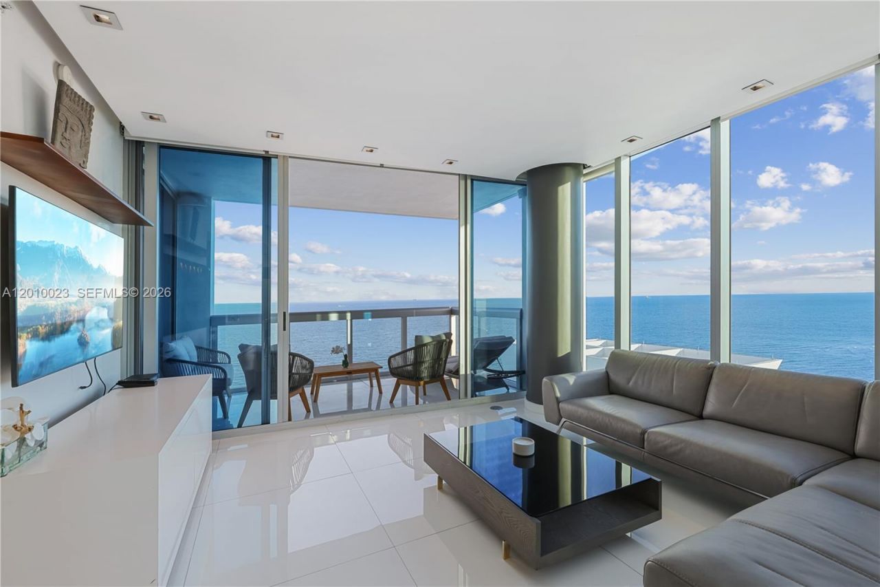 6899 Collins Ave, Unit 2208, Miami Beach, FL 33141 Photo