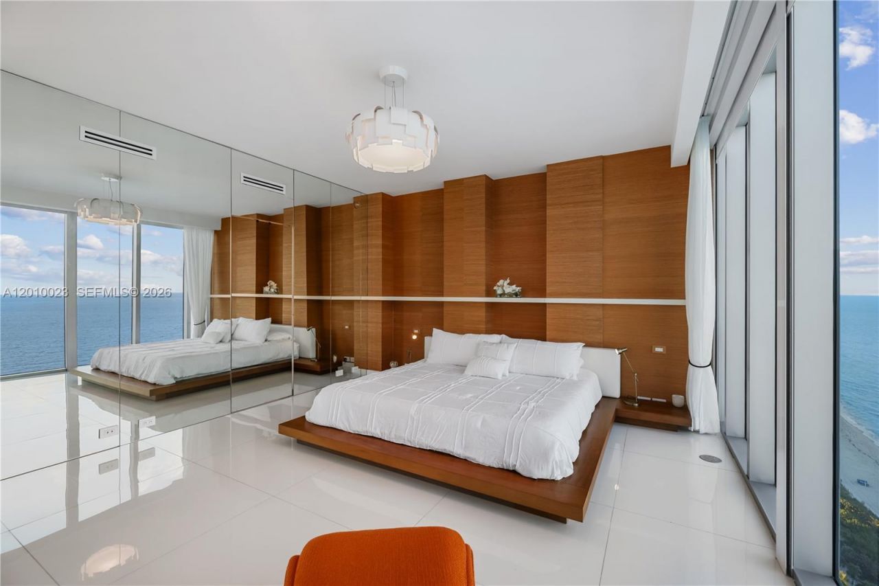 6899 Collins Ave, Unit 2208, Miami Beach, FL 33141 Photo