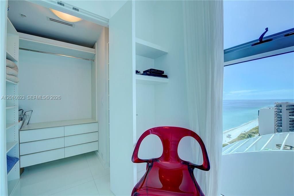 6899 Collins Ave, Unit 2208, Miami Beach, FL 33141 Photo