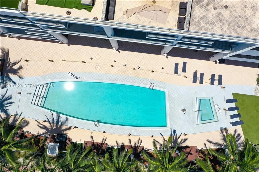 6899 Collins Ave, Unit 2208, Miami Beach, FL 33141 Photo