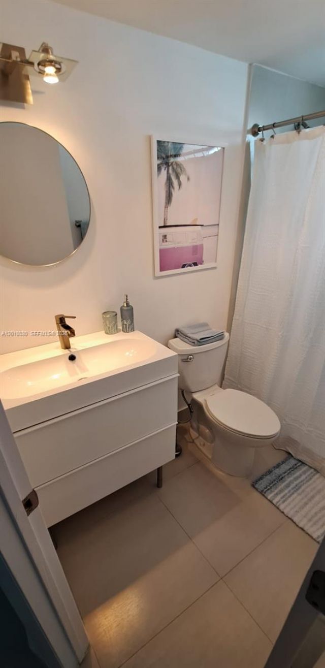 2829 Indian Creek Dr , Unit 1405, Miami Beach, FL 33140 Photo