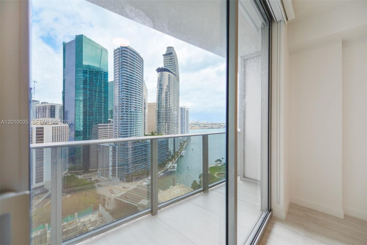77 SE 5 Street, Unit 2603, Miami, FL 33131 Photo