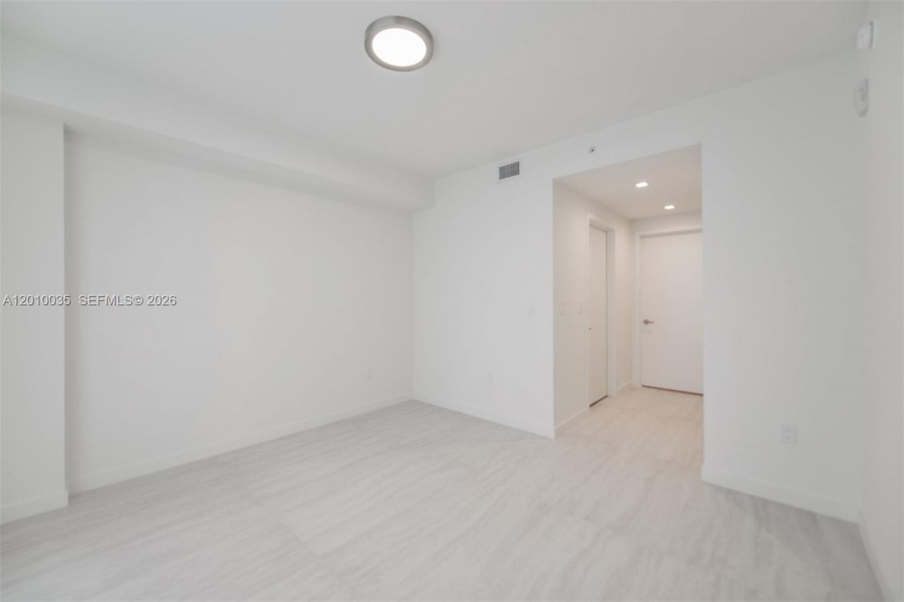 77 SE 5 Street, Unit 2603, Miami, FL 33131 Photo